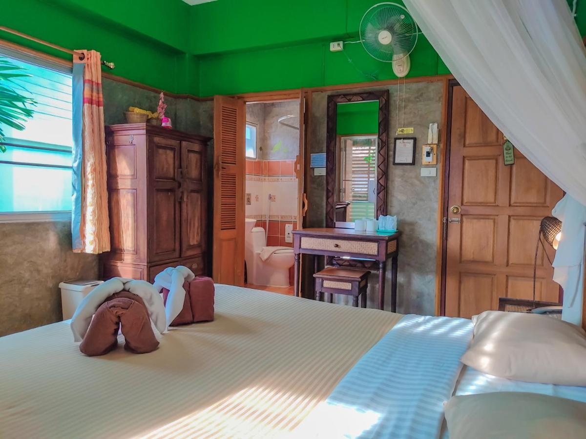 Awana House Bed & Breakfast Chiang Mai Luaran gambar