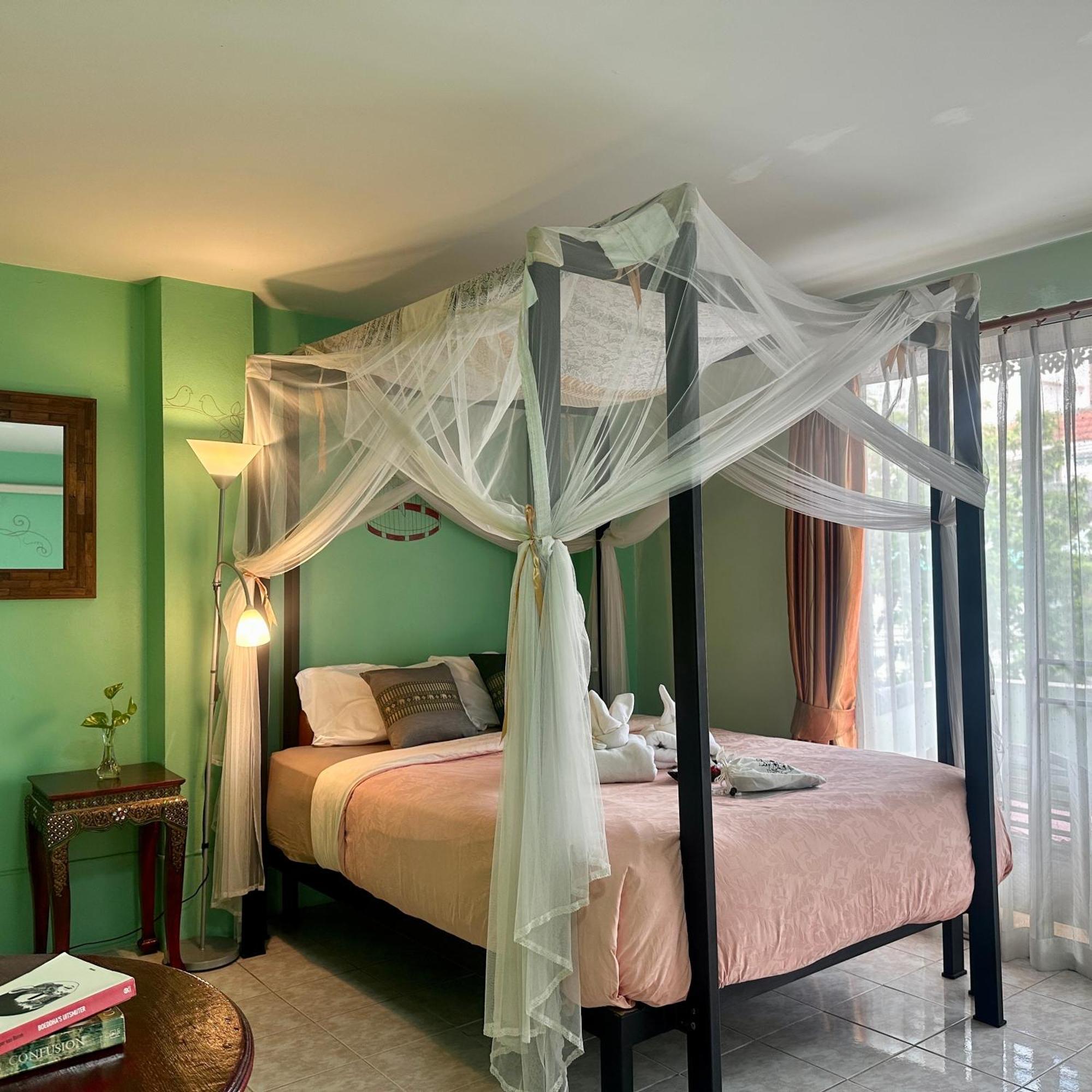 Awana House Bed & Breakfast Chiang Mai Luaran gambar